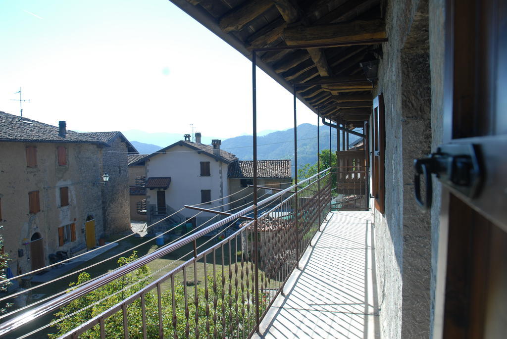 Bed & Breakfast Castello Regina Brembilla Quarto foto